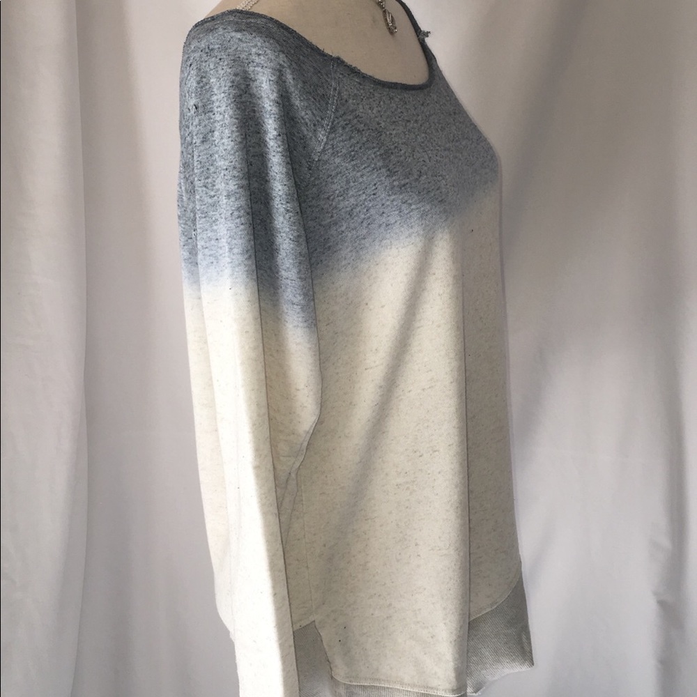 Excellent Condition Spring Beach Top - image 1